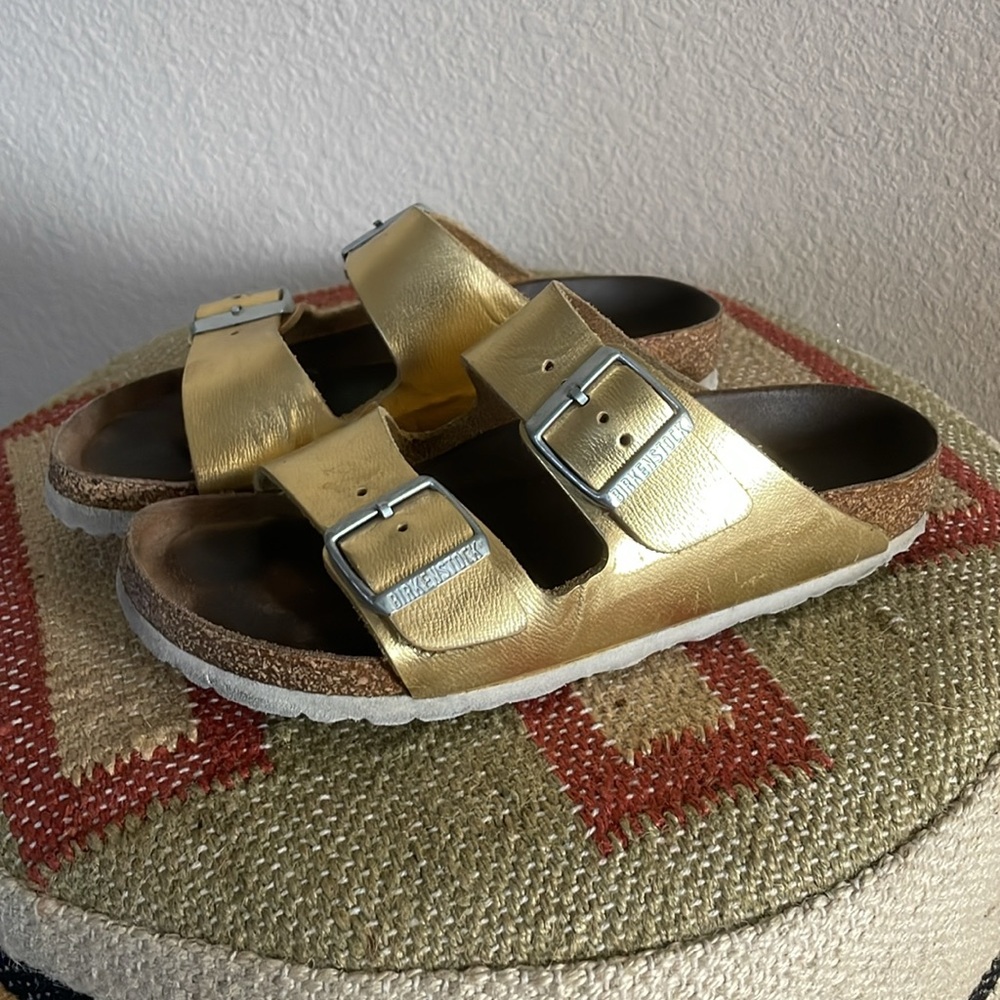Birkenstock Arizona Leather Sandals In Gold Sz:37